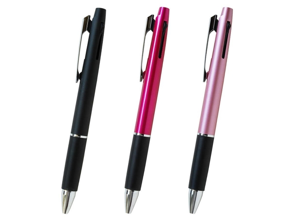 〈名入れボールペン〉ジェットストリーム 3色ボールペン 0.5 （SXE3-800-05）